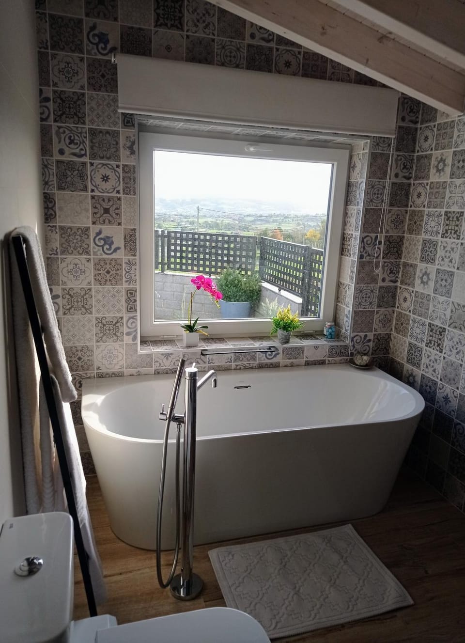 Natural landscape, Bathroom, Bath