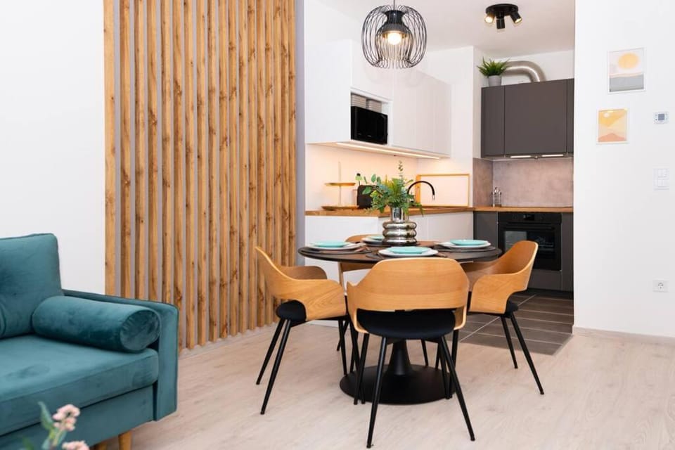 Chic207 Retreat: Modern 1BR Gem with Parking by NW Apartment in Budapest