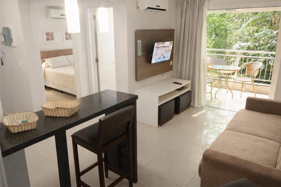 Living room, Seating area, air conditioner