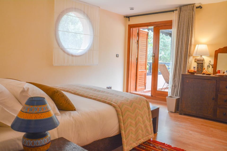 Bed, Balcony/Terrace, Bedroom, Garden view, Pool view, hair dryier, heating