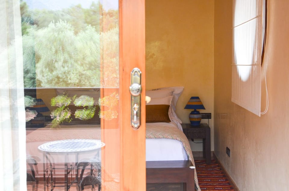 View (from property/room), Balcony/Terrace, Garden view, Pool view