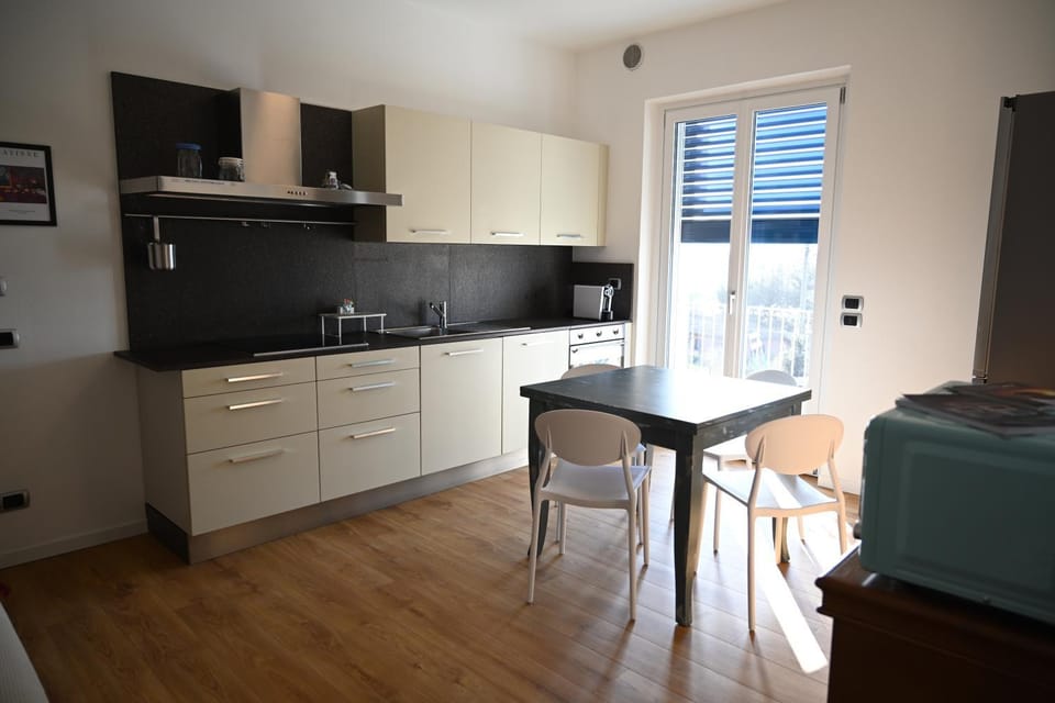 Photo of the whole room, Dining area, Lunch, dishwasher, minibar, pet friendly, stove