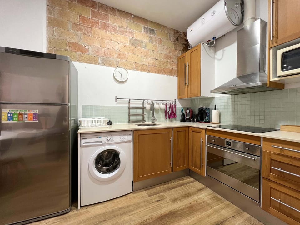 Kitchen or kitchenette, pet friendly, stove