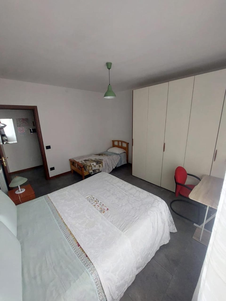 Bed, Living room, Photo of the whole room, Seating area, Bedroom, wardrobe
