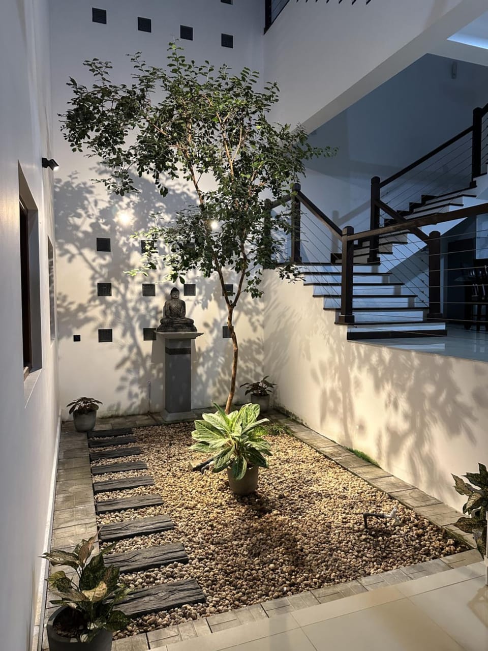 Inner courtyard view
