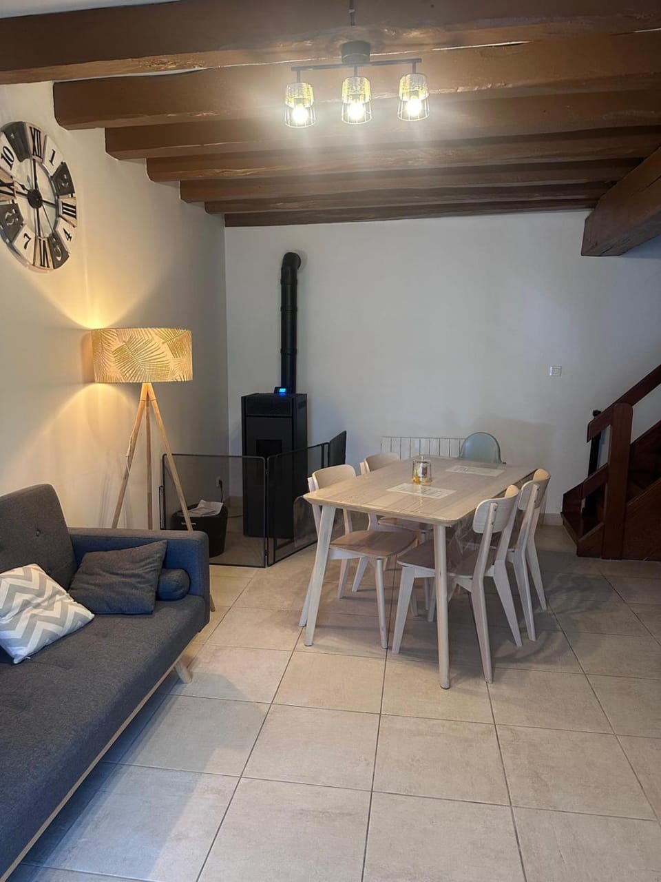 Living room, Dining area, fireplace