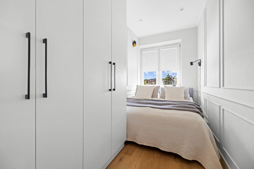 Bed, Photo of the whole room, Bedroom, wardrobe