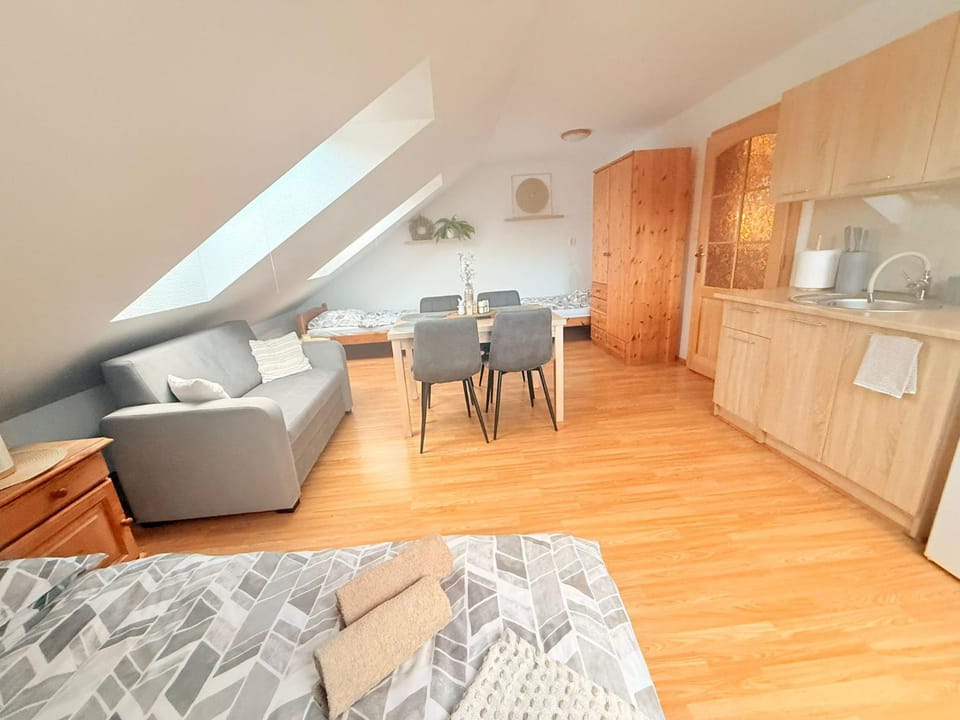 Ubytování Carmen Bed and Breakfast in Czechia