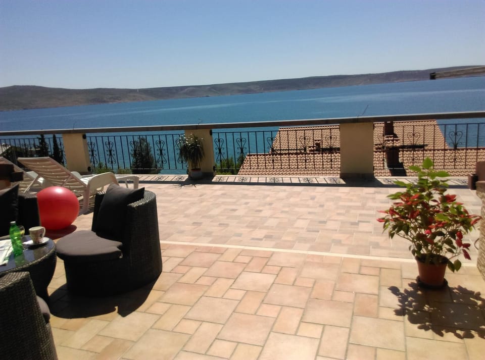 Apartments Europa - bed and breakfast Bed and Breakfast in Zadar County