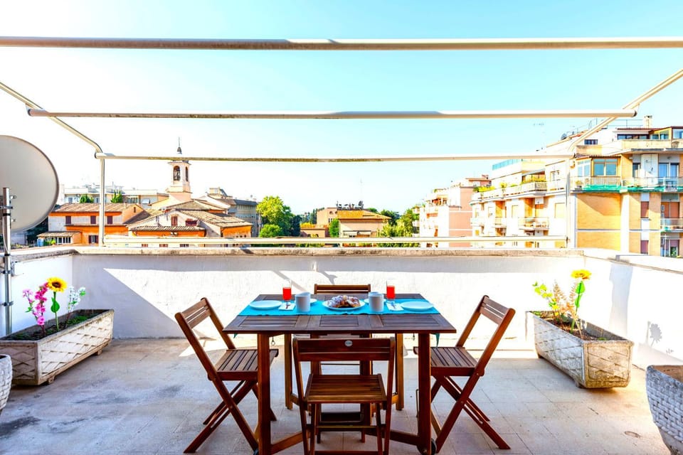 View (from property/room), Balcony/Terrace, Balcony/Terrace, Dining area