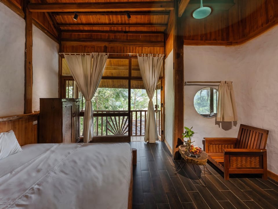 Ke Mountain and Lake Retreat Nature lodge in Vietnam