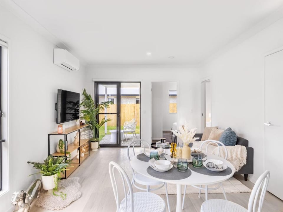 Brand New 2BR well designed home at Brown Plains House in Brisbane