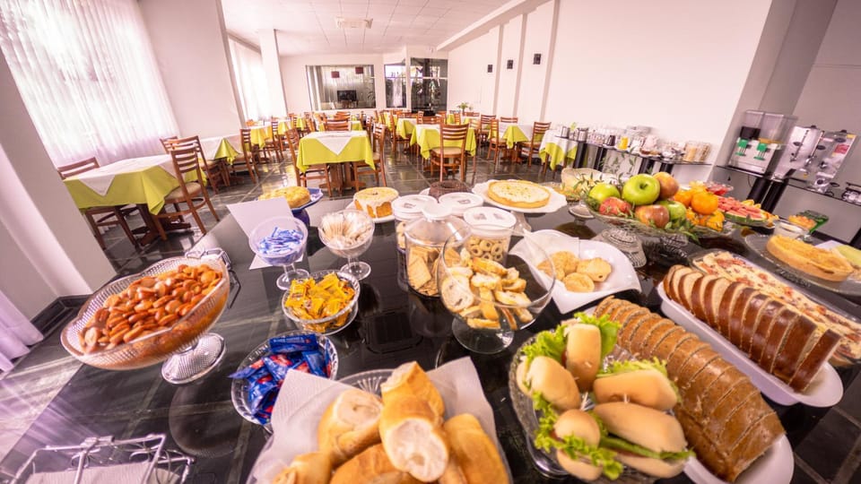 Food, Breakfast, Continental breakfast, Buffet breakfast