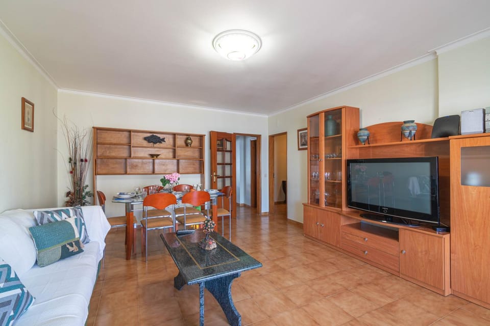 TV and multimedia, Living room, Dining area