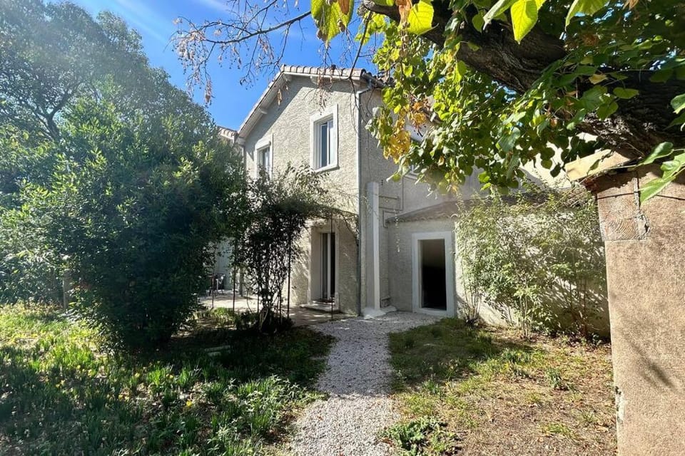 Property building, Garden, Garden view