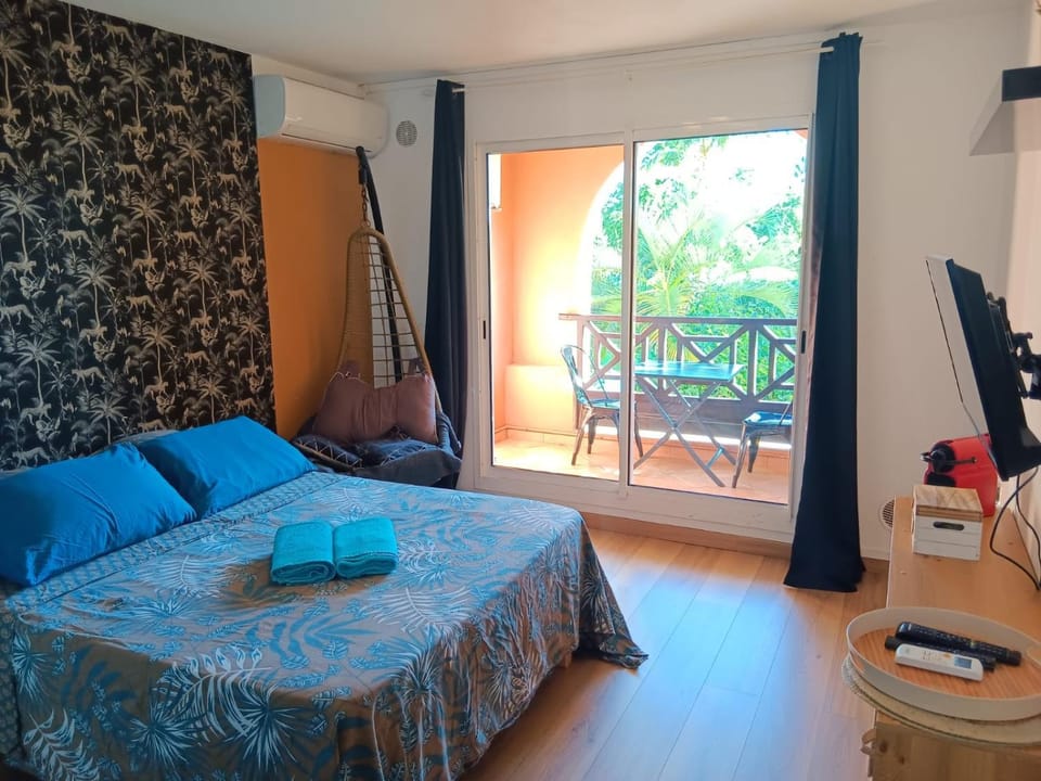 TV and multimedia, Bedroom