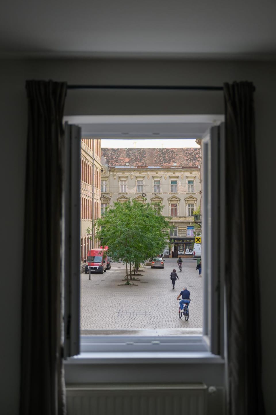 Day, People, View (from property/room)