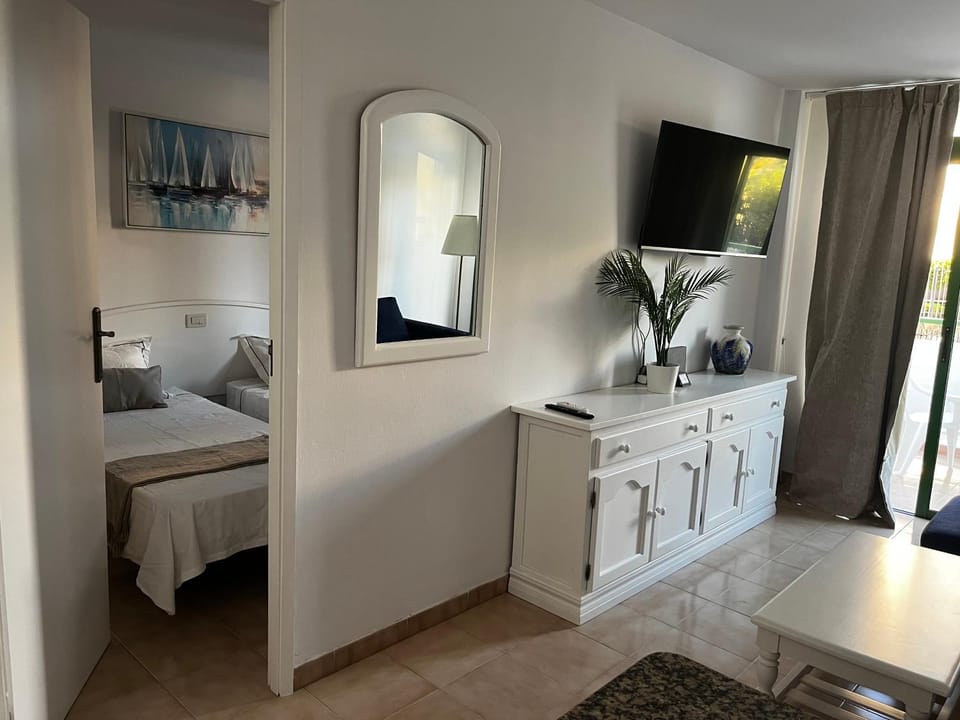 Beach and Yumbo cozy home Apartment in Maspalomas