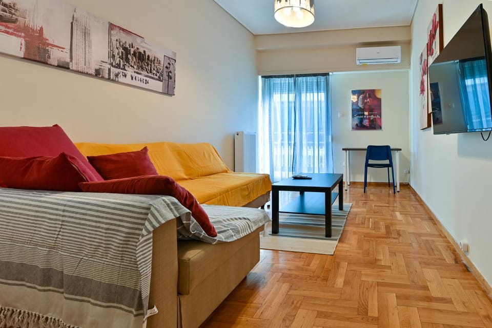 Athens Retreat 1-BDR Apartment by WeHost Athens Apartment in Athens