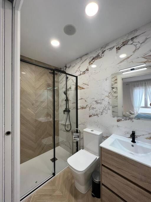 Shower, Bathroom