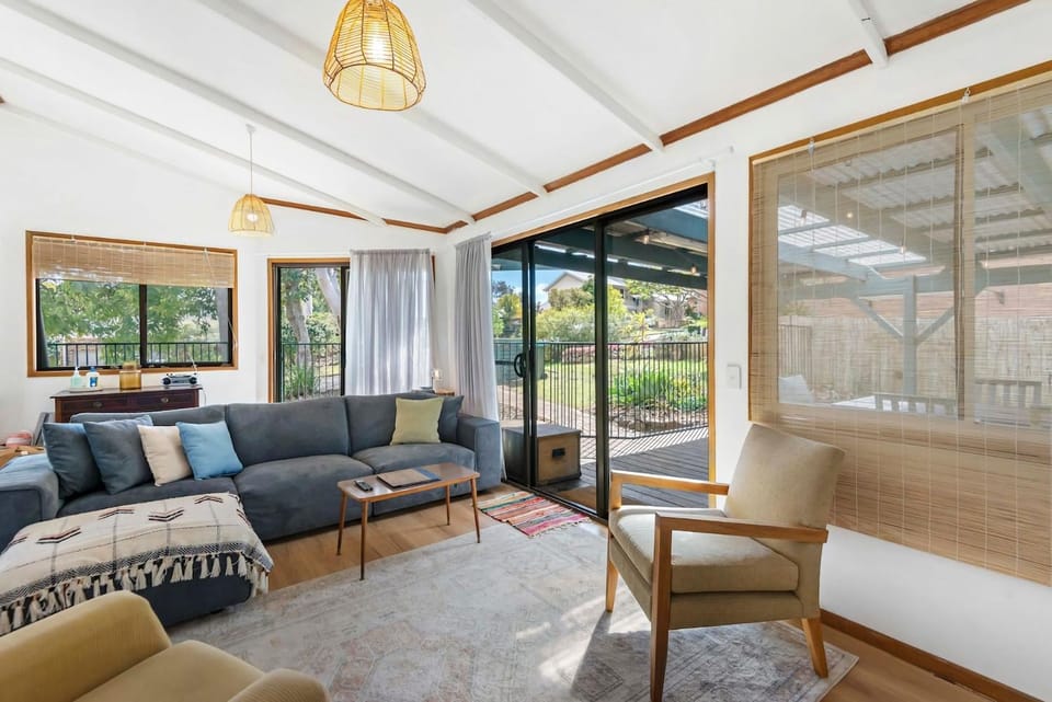 Blue House Surf Shack House in Lennox Head