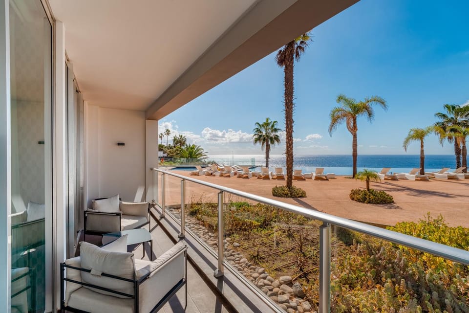 Patio, Natural landscape, View (from property/room), Balcony/Terrace, Sea view, sunbed