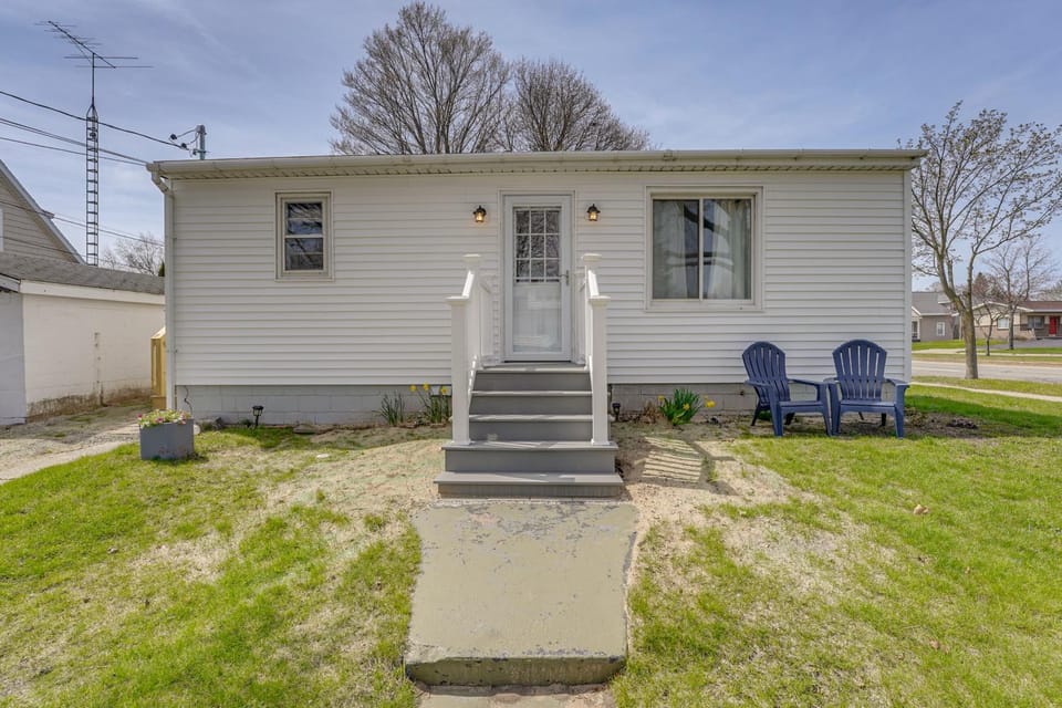 Ludington Vacation Rental - Walk to Lake Michigan! House in Ludington