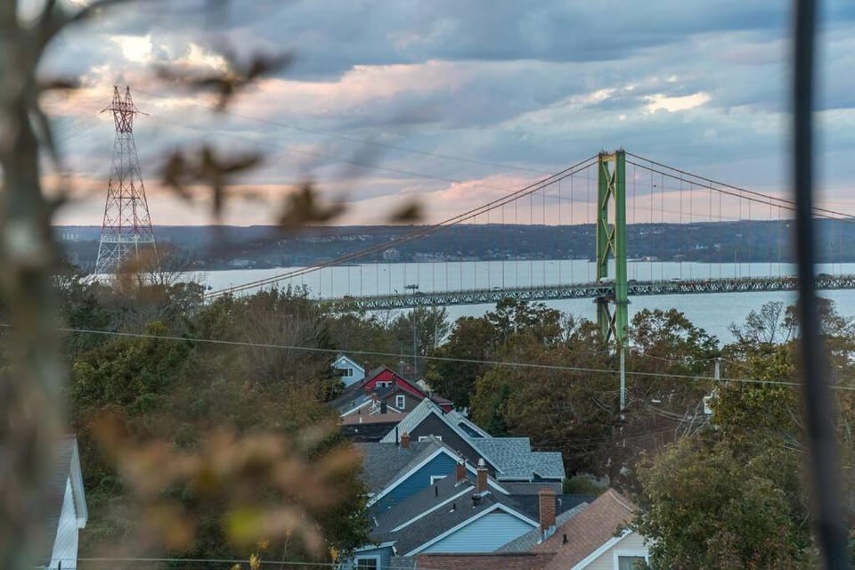 Halifax Rooftop Ground Level Apartment in Dartmouth
