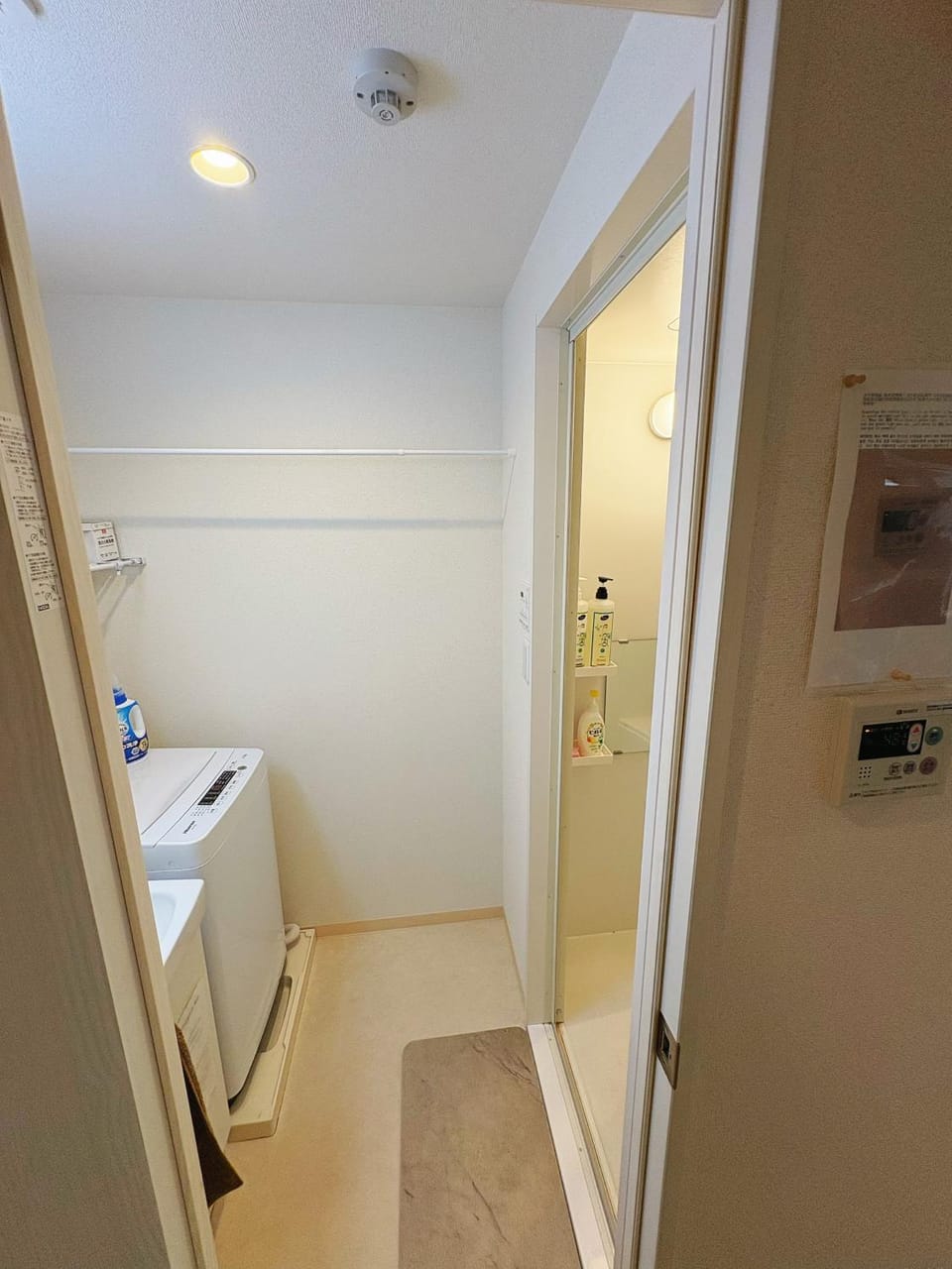 Bathroom, washing machine