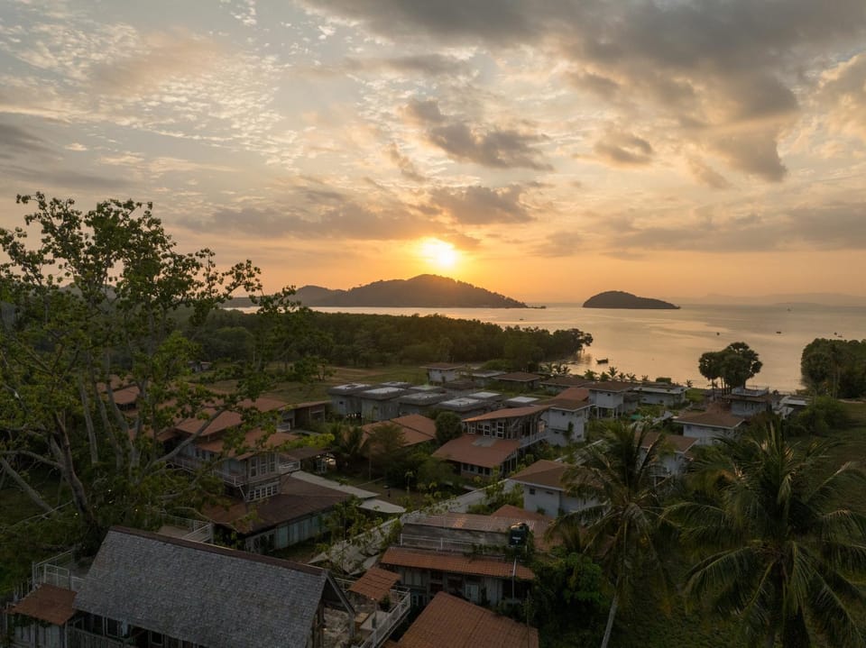Artisan koh yao yai handcraft beachfront villas. Villa in Krabi Changwat