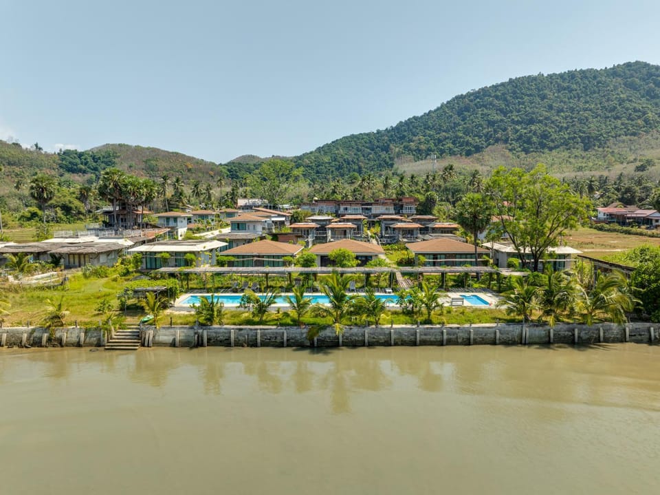 Artisan koh yao yai handcraft beachfront villas. Villa in Krabi Changwat