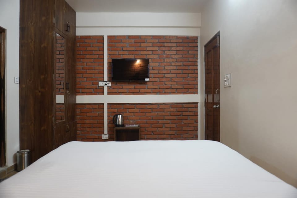 Bed, Bedroom, wardrobe