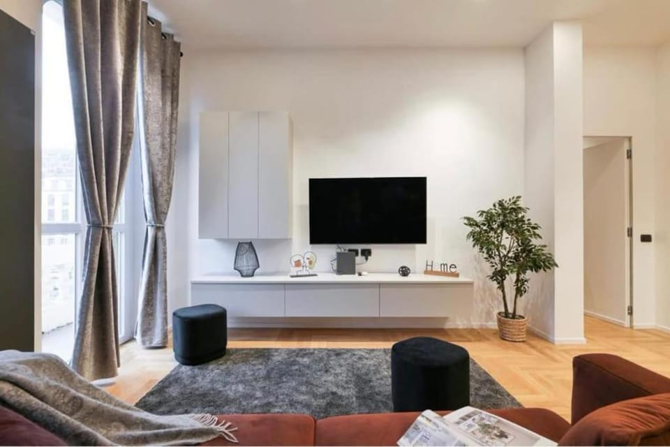 TV and multimedia, Living room, Seating area