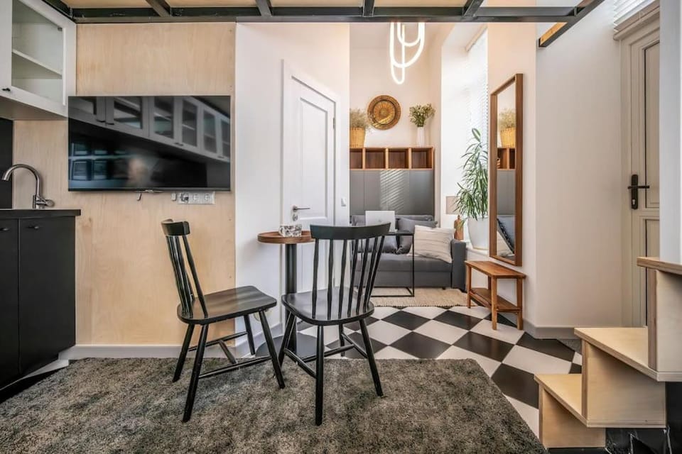 TV and multimedia, Dining area