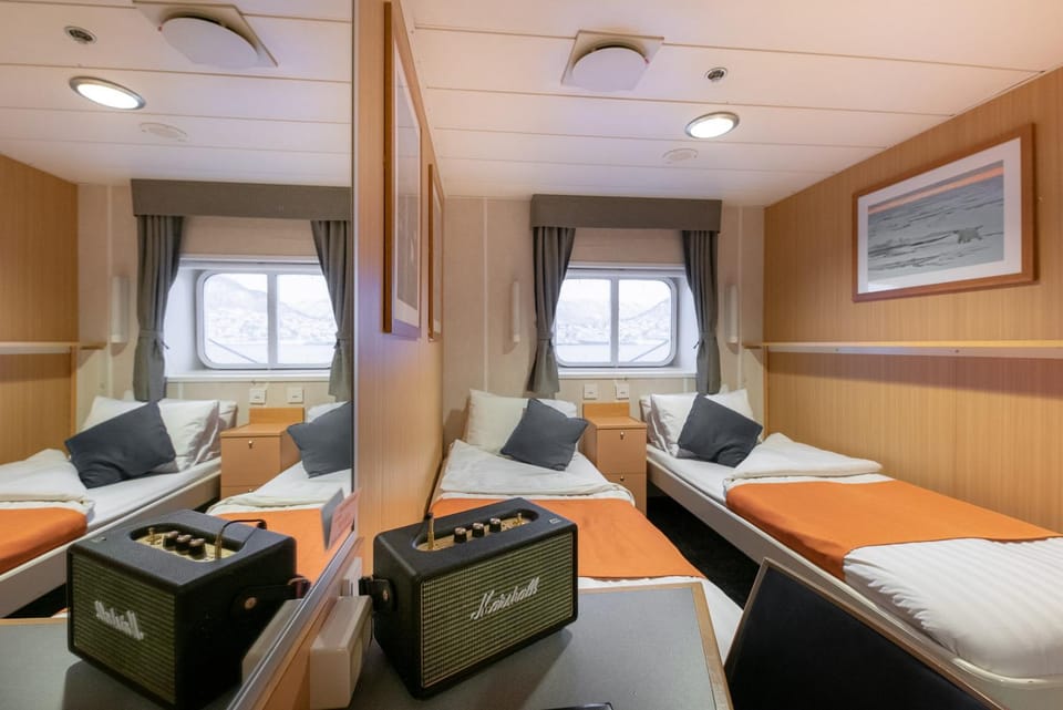 Bedroom, Sea view