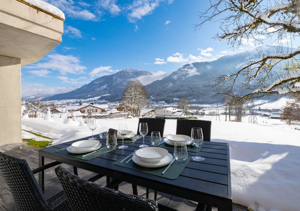 Balcony/Terrace, Balcony/Terrace