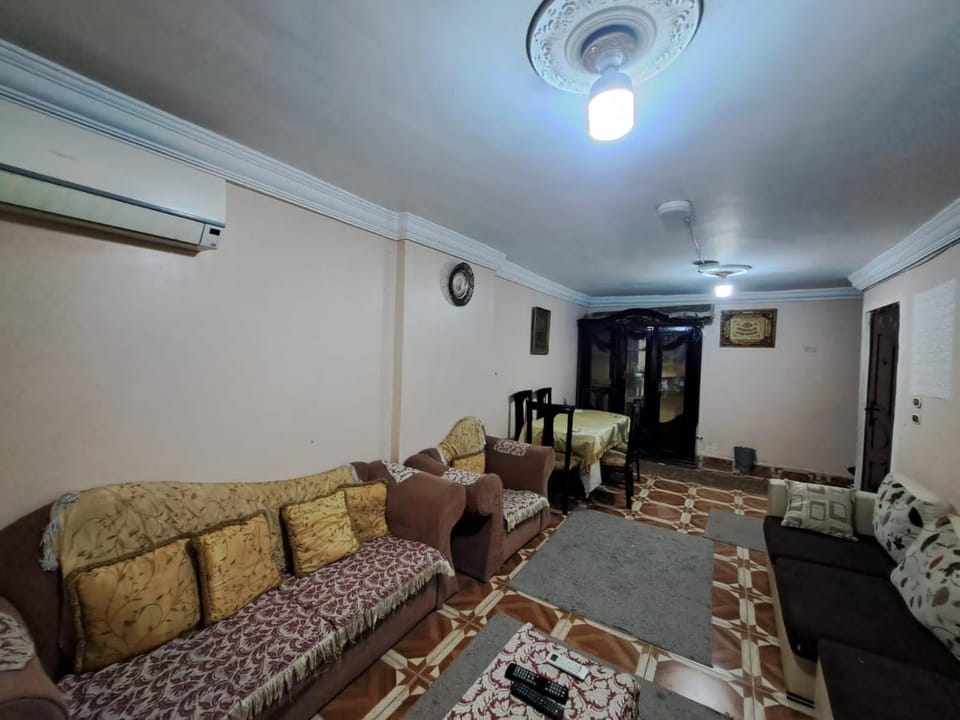 Living room, Seating area, air conditioner
