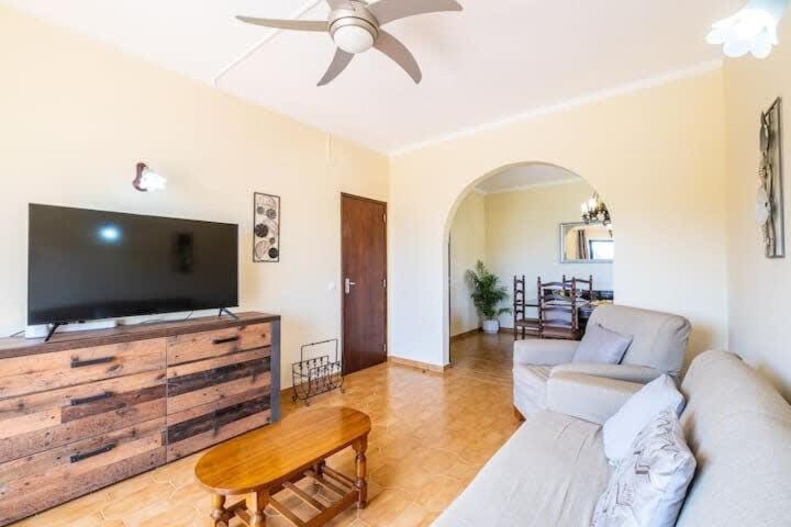 Villa Camila - Ideal location ten-min walk to Albufeira Marina Villa in Guia