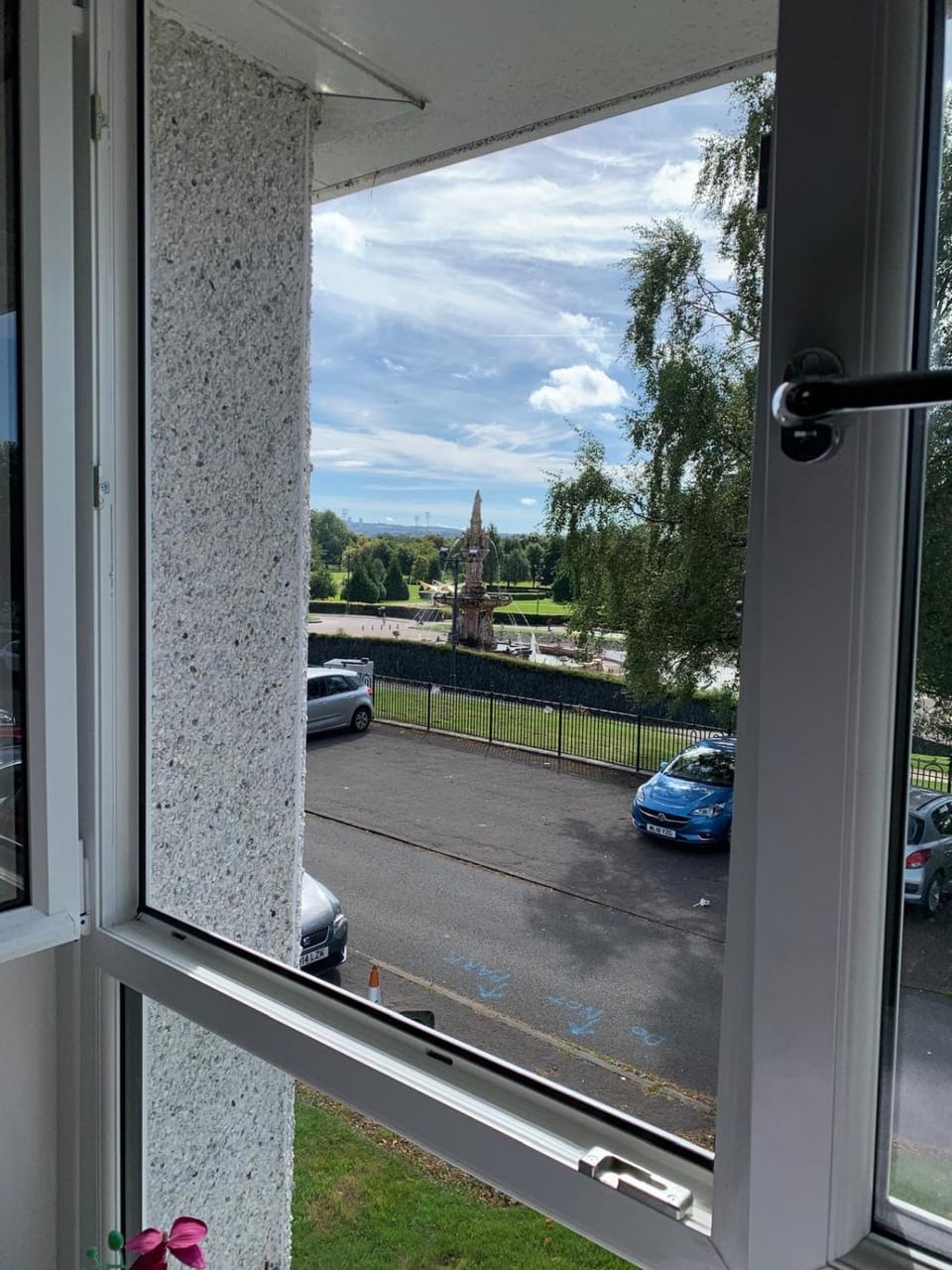 Facing Glasgow Green spacious Apartment Free parking Apartment in Glasgow