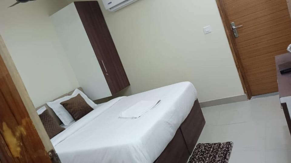 The Urban Villa Hotel in Noida