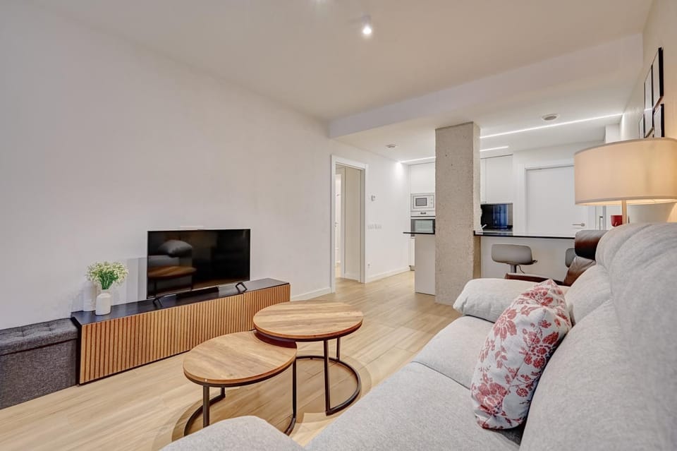 Communal lounge/ TV room, TV and multimedia, Living room, Seating area