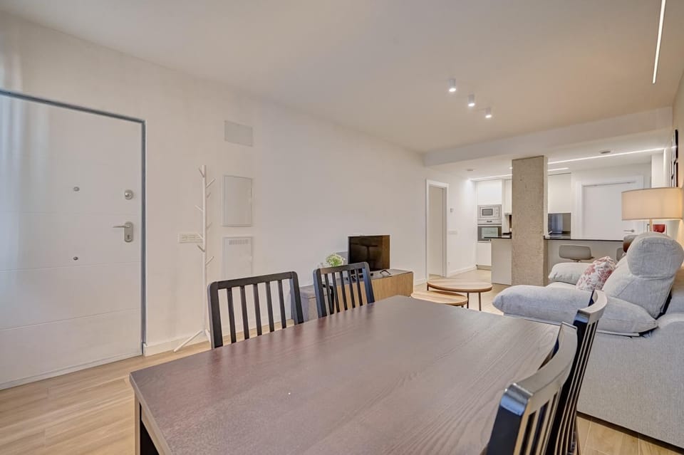 TV and multimedia, Living room, Dining area