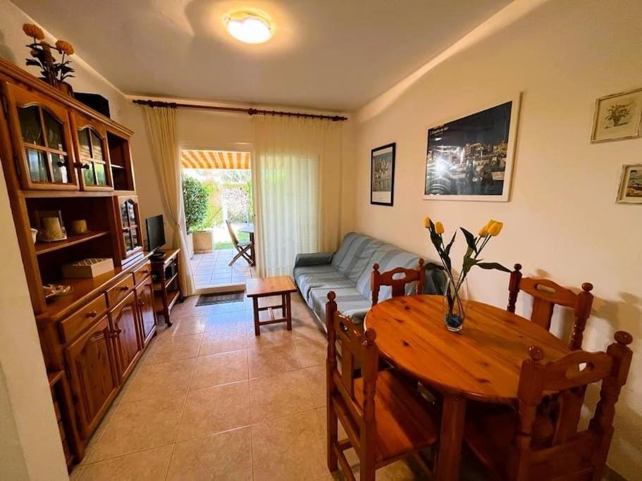 Villa Yvonne Apartment in Baix Ebre