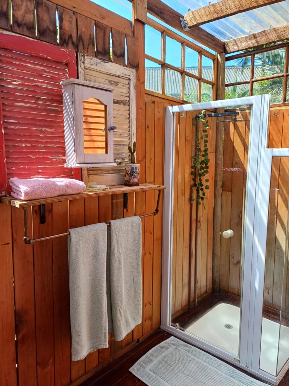 The Farmhouse Palm Tree Cabin Cabin in Cape Town