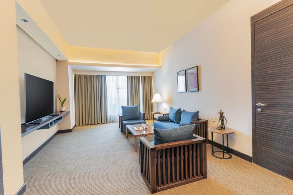 Hot Tub, Bathroom, View (from property/room), Seating area, Bedroom, Food, Guests, City view, Breakfast, Dinner, Drinks, Family, flat iron, hair dryier, locker, microwave, room service, room service, storage, toaster, towels, VIP, wardrobe, dryer