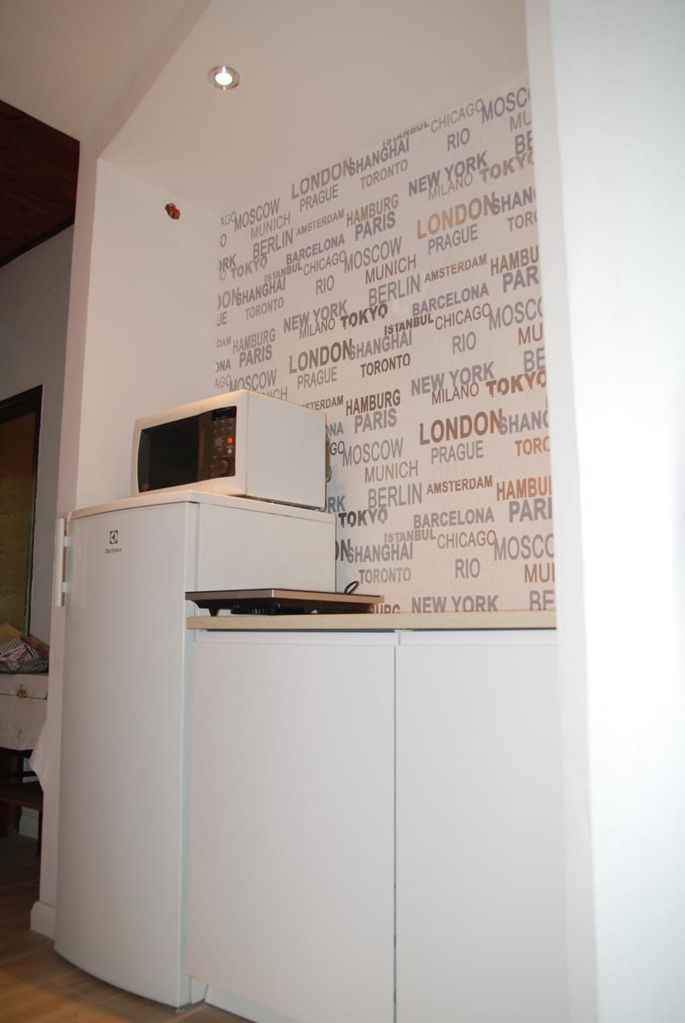 Kitchen or kitchenette, Communal kitchen