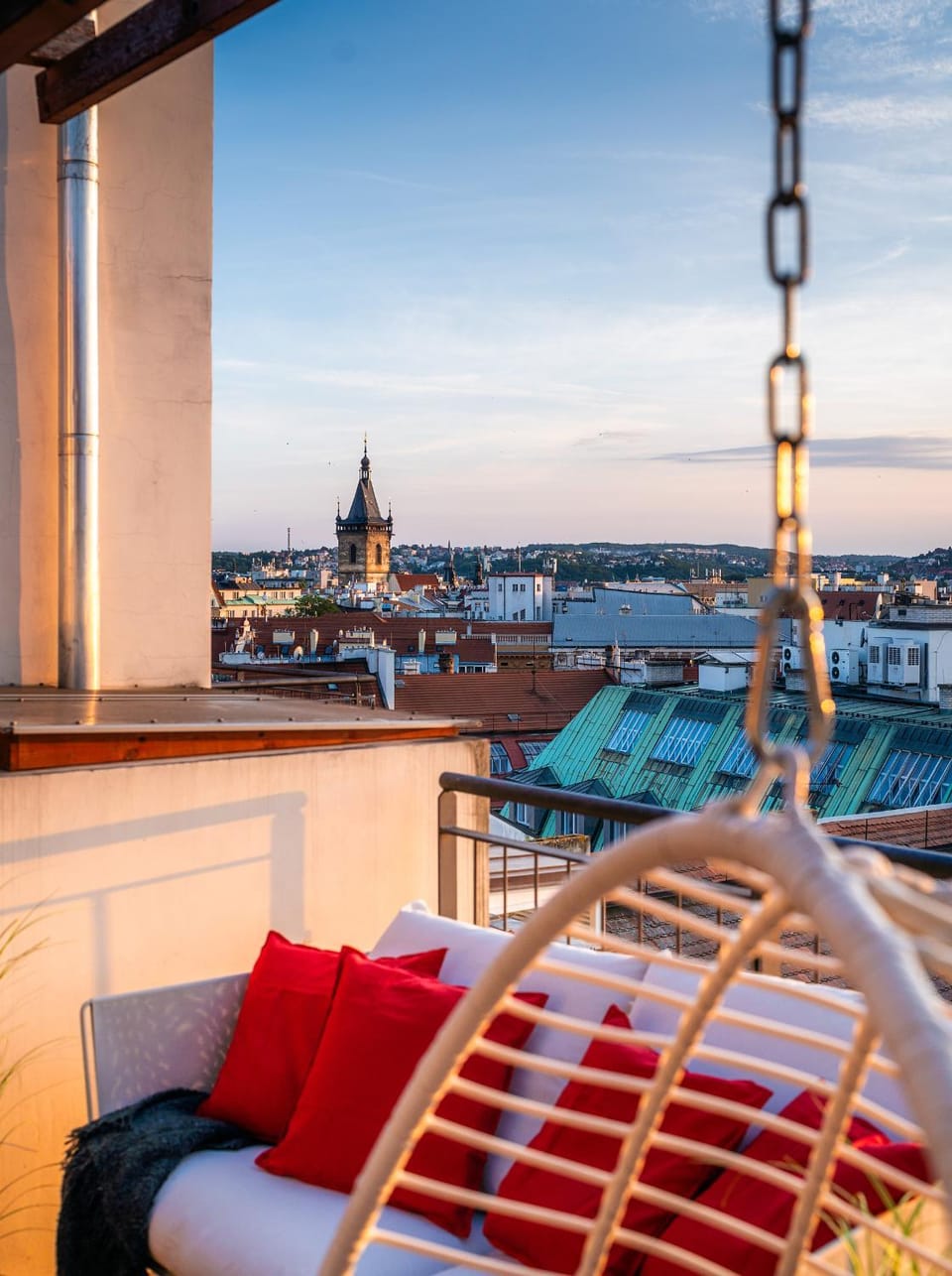 View (from property/room), Balcony/Terrace, City view