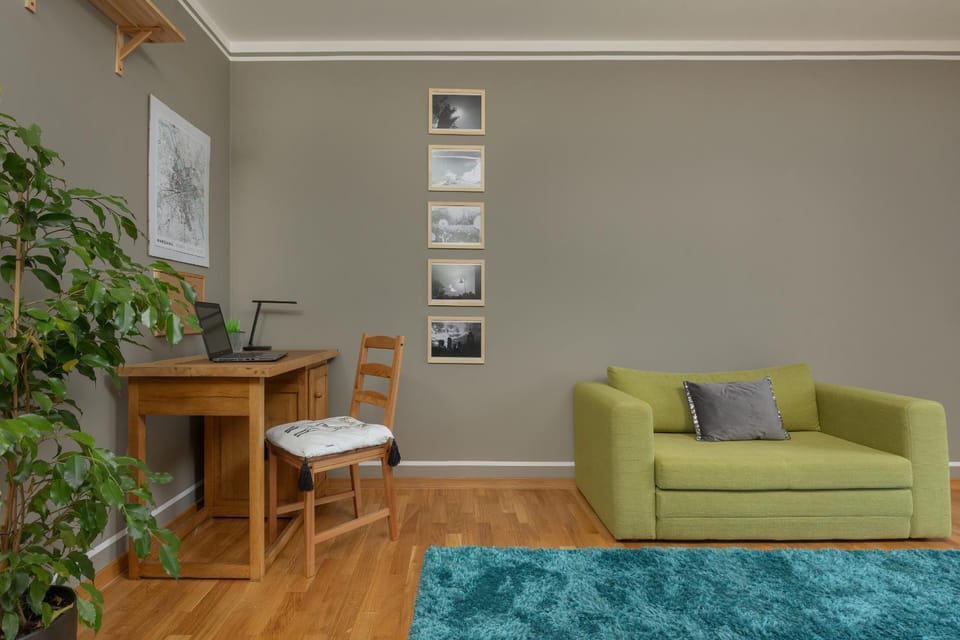 Communal lounge/ TV room, Living room