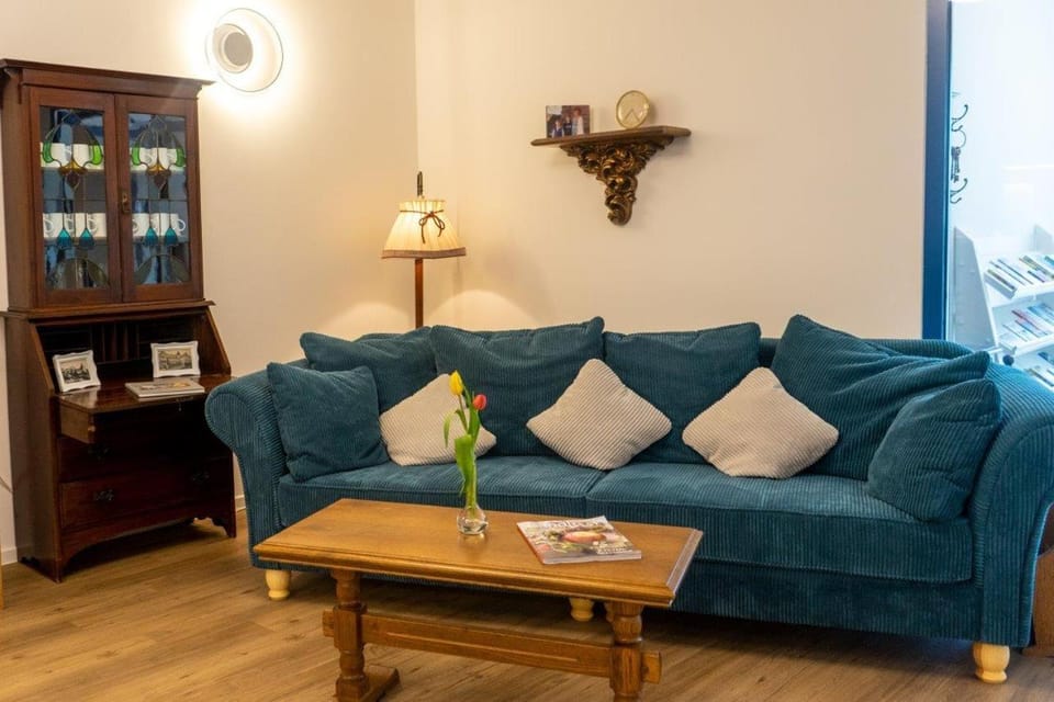 Lobby or reception, Seating area