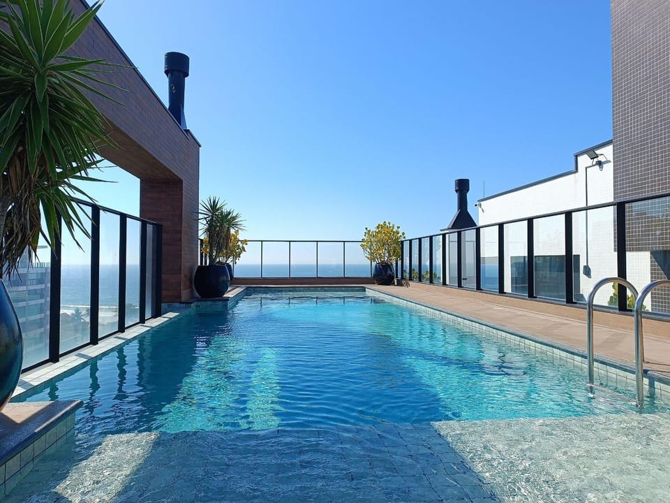 Excepcional dpto,piscina templada ,180 m del mar Apartment in Bombinhas